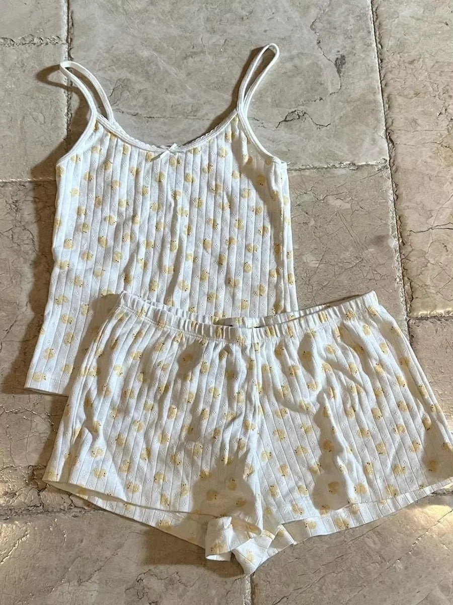 Zweiteiliges Set mit Streifen – Spitzenbesetztes Trägertop & High-Waist Shorts
