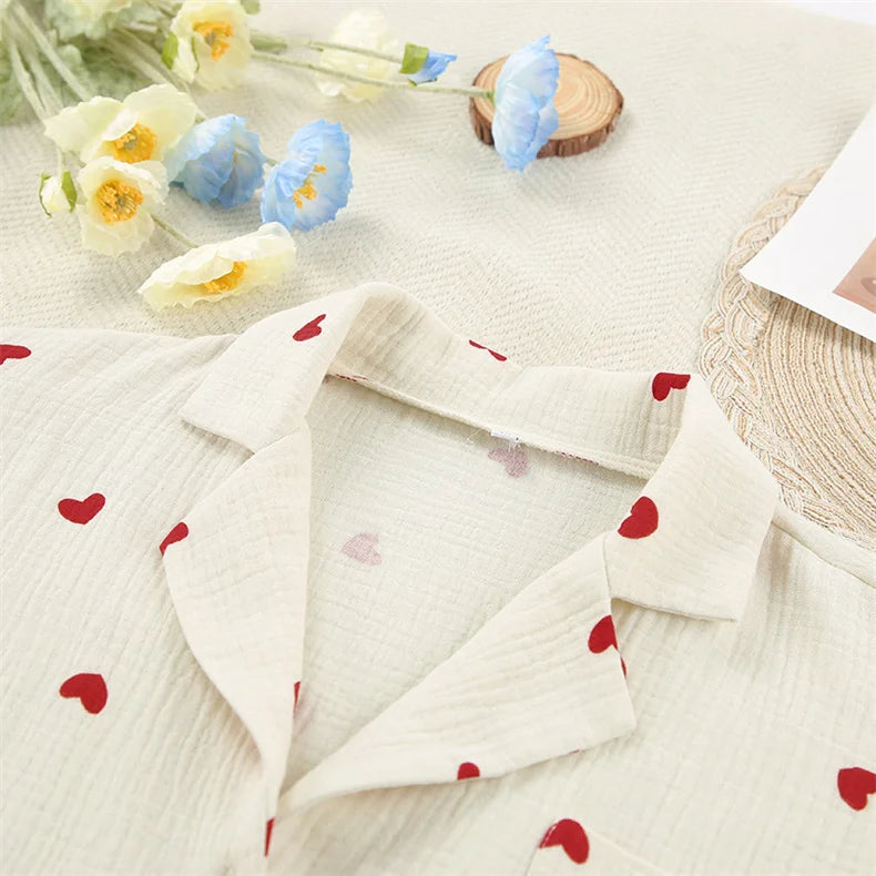 Baumwoll-Pyjama-Set mit Herzmuster – Langärmliges Schlafanzug-Set mit Knopfleiste