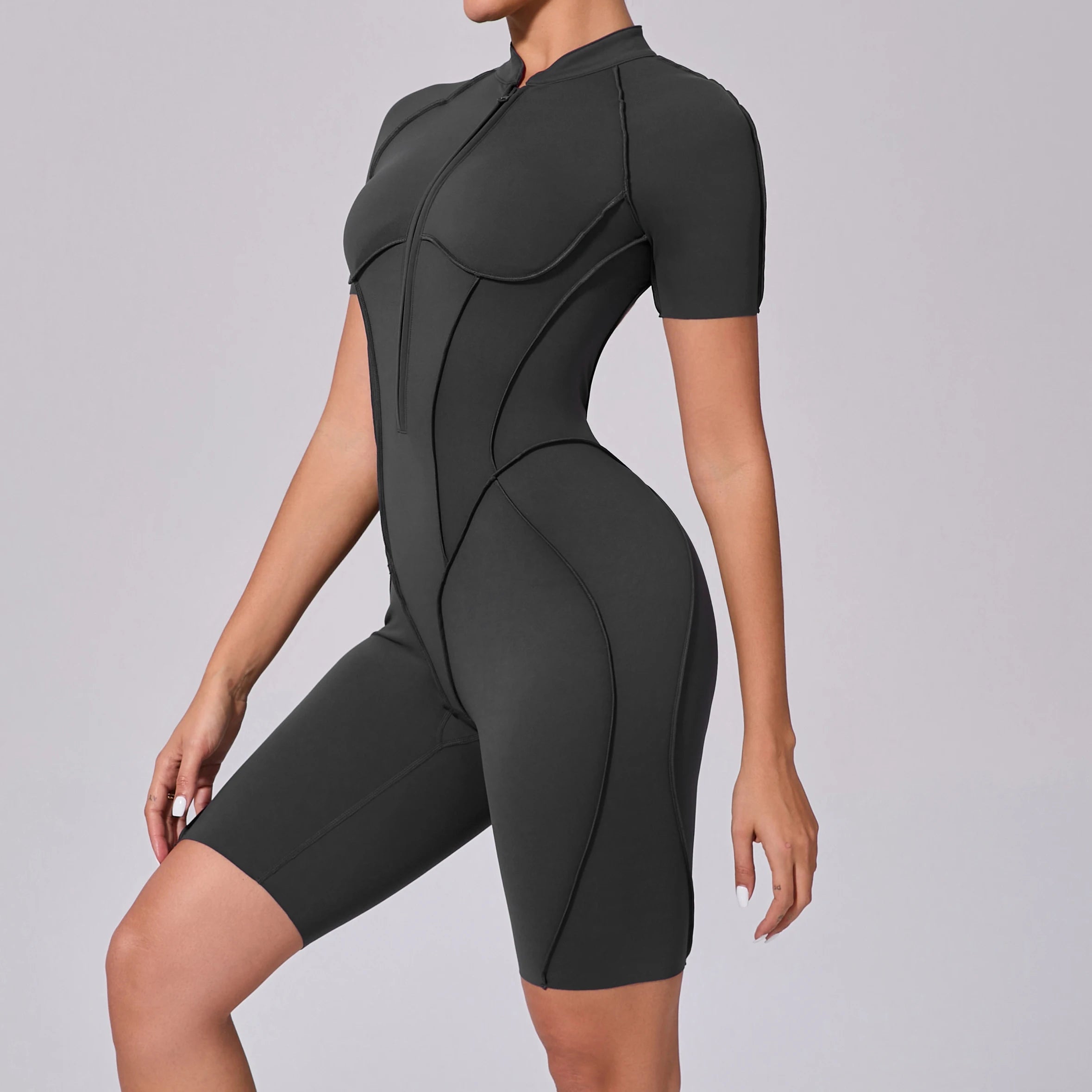 Workout-Jumpsuit mit Reißverschluss – Kurzärmeliger Yoga-Einteiler für Damen
