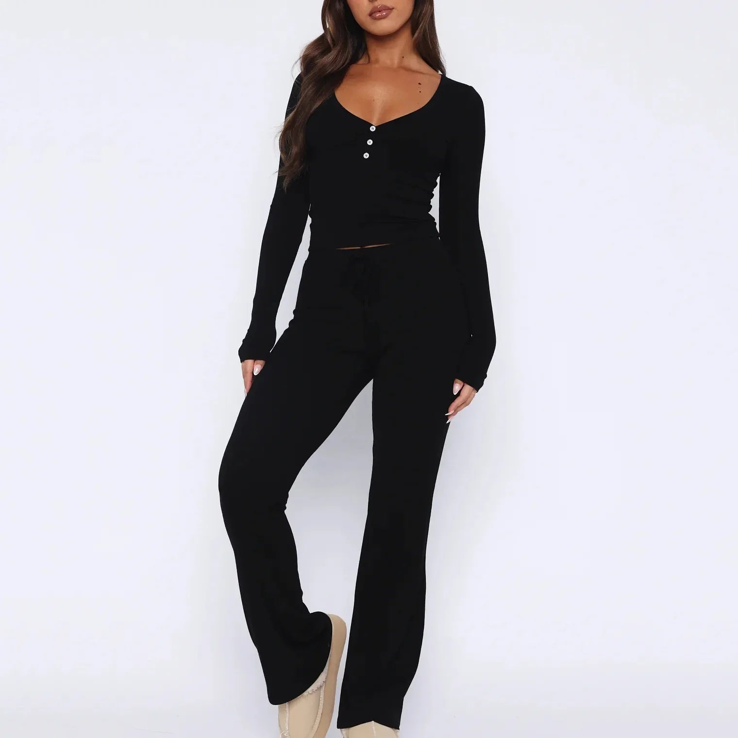 Zweiteiliges Button-Up Set – Figurbetontes Langarmtop & Passende Hose