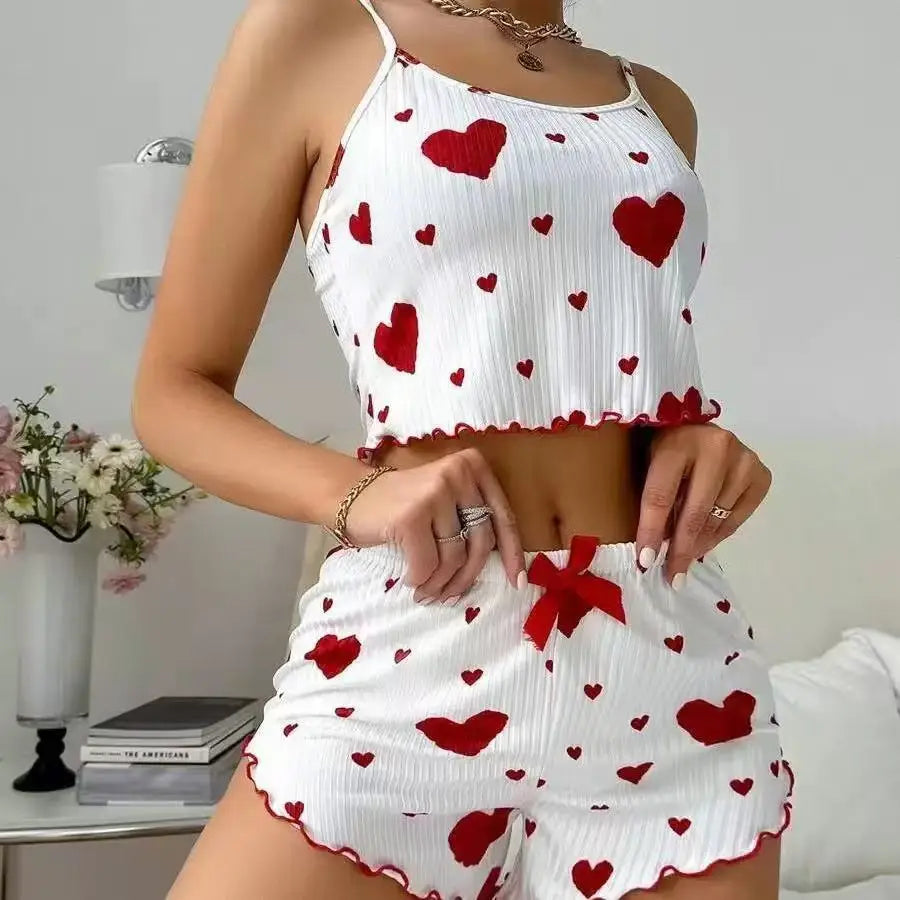 Sommerliches Damen-Pyjama-Set – Leichtes Träger-Shorty mit Herzprint