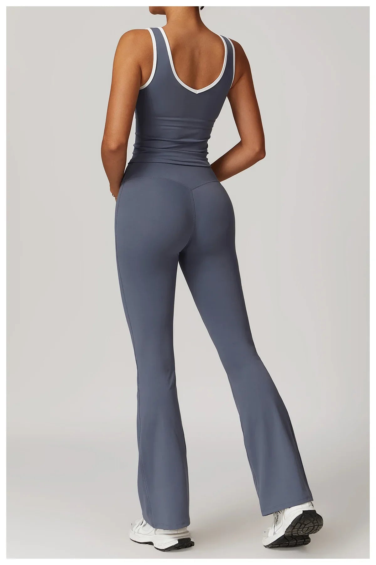 Yoga-Set mit Kontrastnähten – V-Bund Schlagleggings & Crop-Top