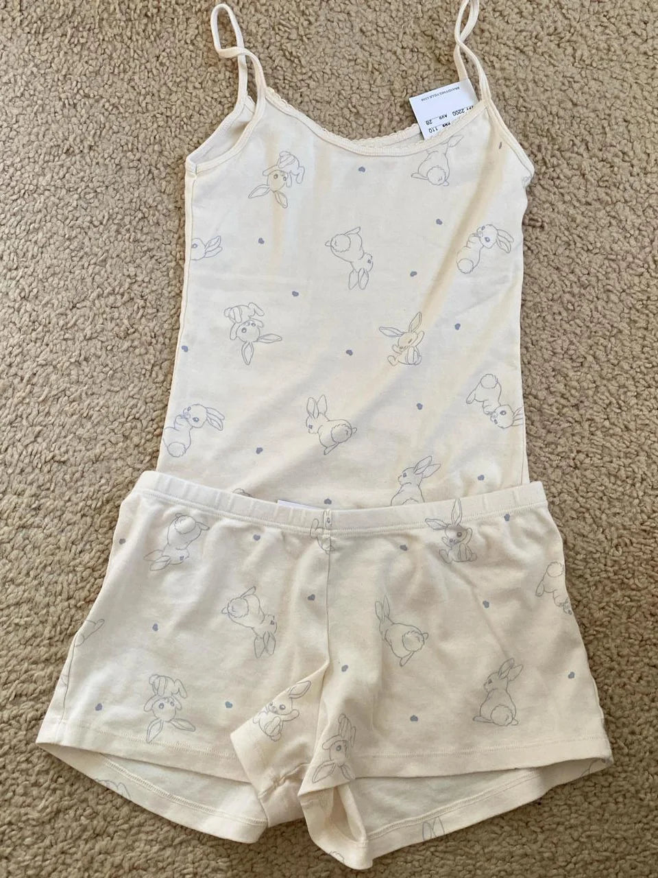 Zweiteiliges Set mit Streifen – Spitzenbesetztes Trägertop & High-Waist Shorts
