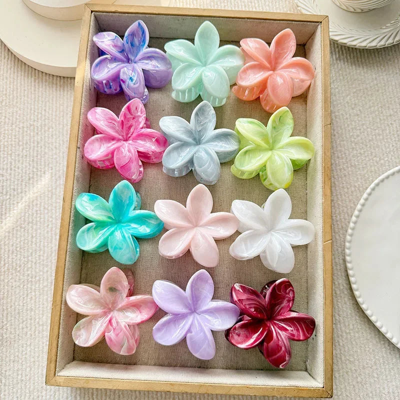 Große Haarkralle mit Blumendesign