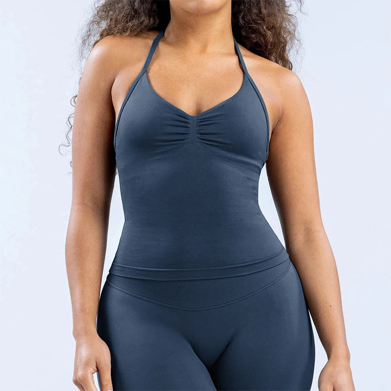 2-teiliges Impact Yoga Gym Set – Nahtlose High Waist Scrunch Shorts & Sexy Halter Tank Top