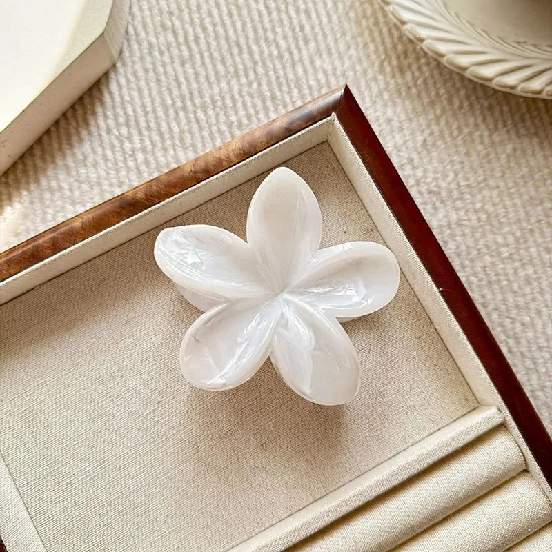 Große Haarkralle mit Blumendesign