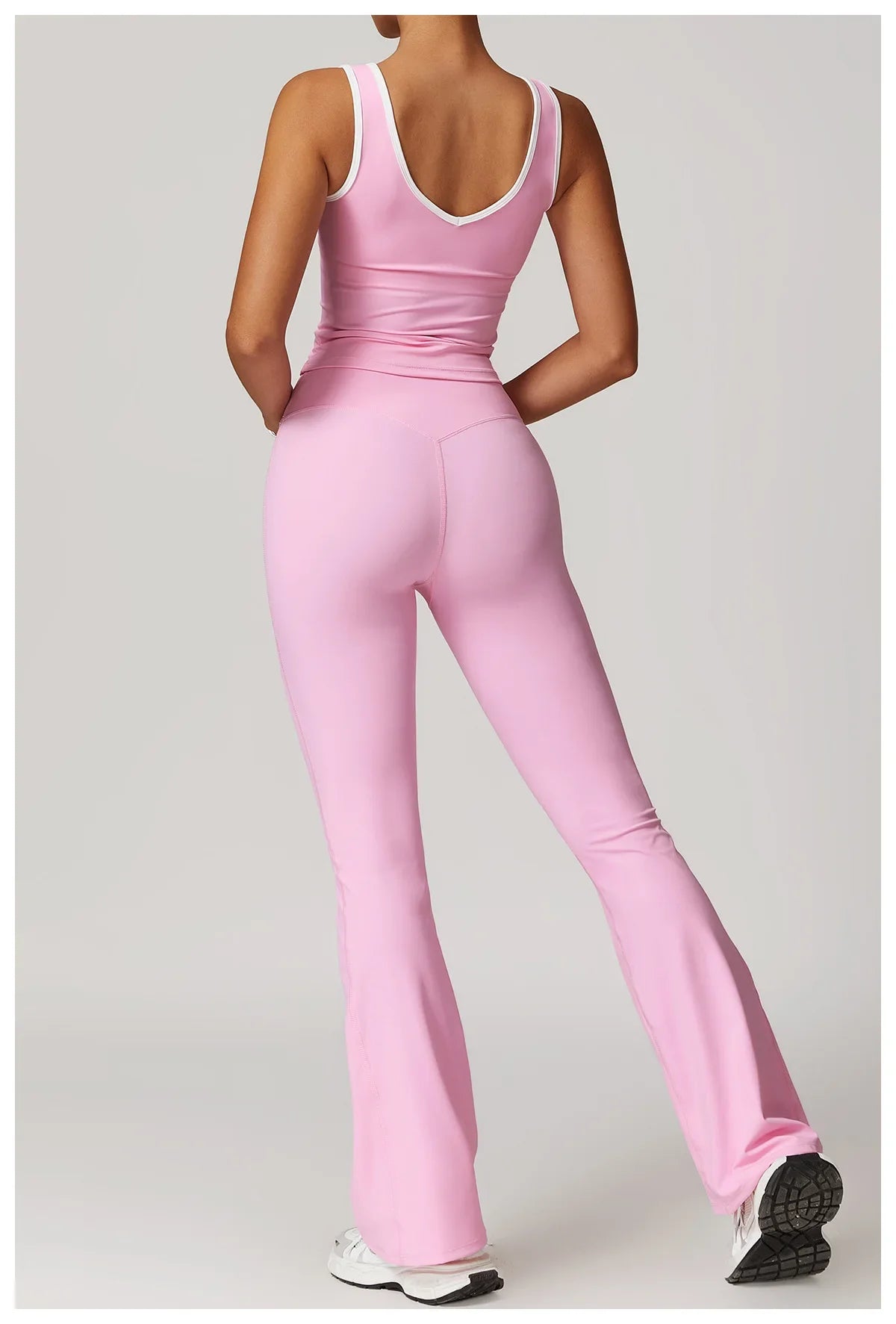 Yoga-Set mit Kontrastnähten – V-Bund Schlagleggings & Crop-Top