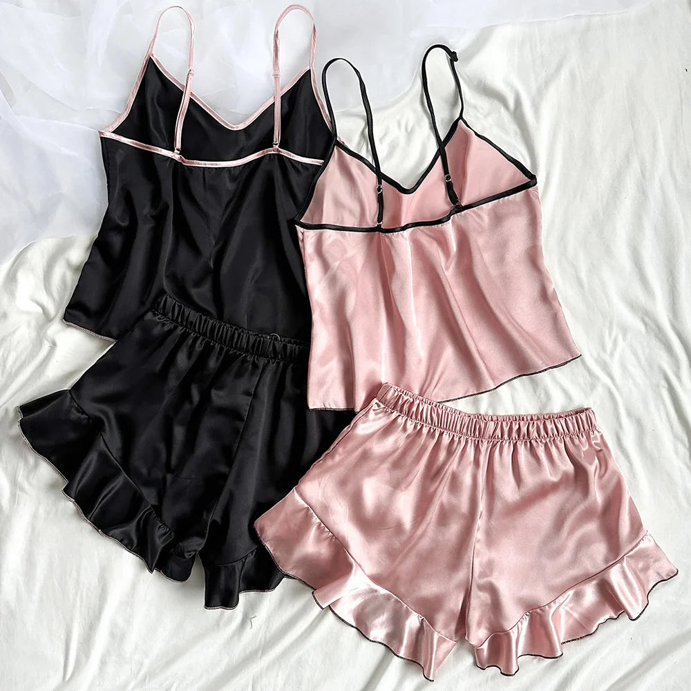 Satin-Pyjama-Set – V-Ausschnitt mit Rüschen & Shorts mit Schleife